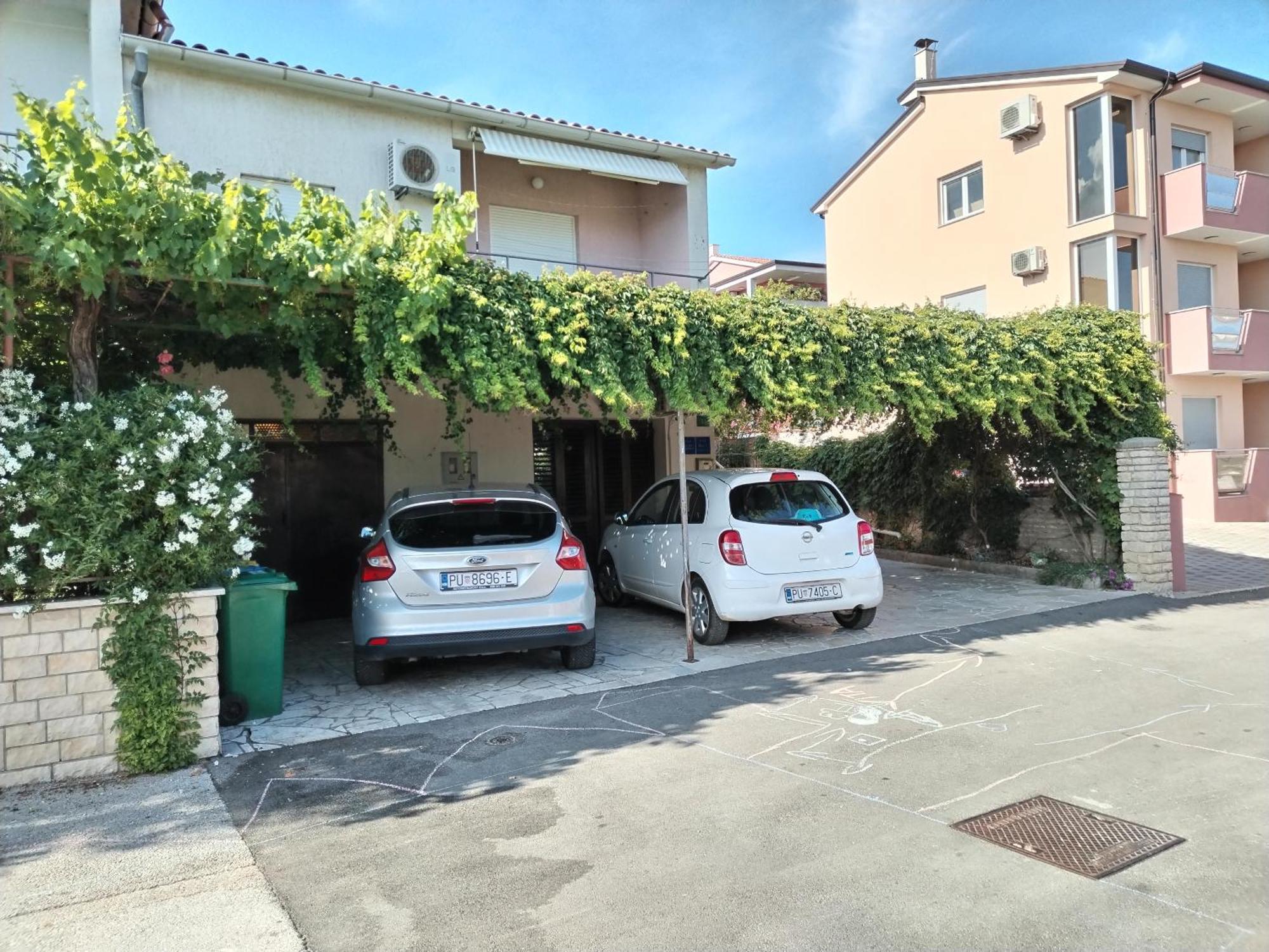 Apartments Mirijana Pola Esterno foto